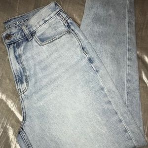 American Eagle Mom Jeans Size 4